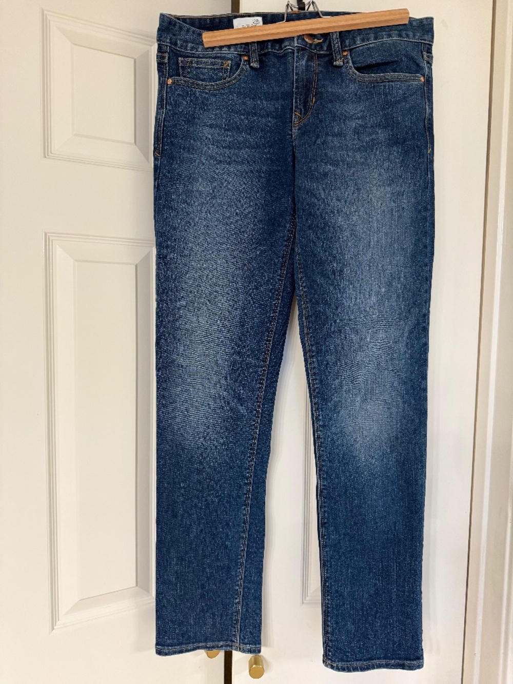 GAP 1969 real straight size 28r Medium Wash